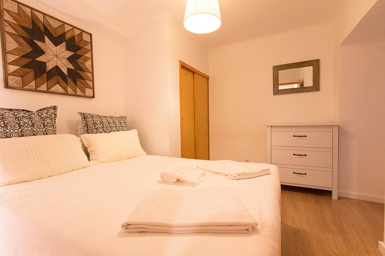 Appartamento Cosy Chiado By Homing Lisbona Esterno foto